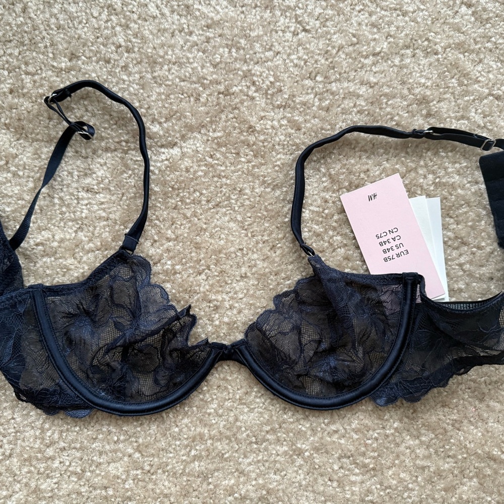 NWT women's H&M lace floral bra wired 34B